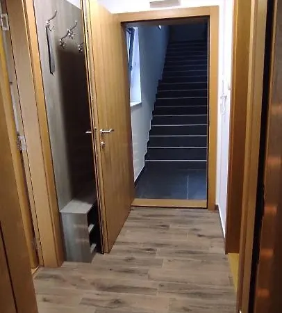 아파트 Lane 소코 반자